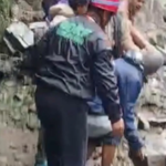 केदारनाथ पैदल मार्ग पर बोल्डर गिरने से यात्रा बाधित, प्रशासन ने निर्धारित मार्ग पर यात्रा करने की दी सलाह
