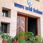 जंतर-मंतर पर प्रदर्शन के बीच उत्तराखंड में पेपर लीक, दो भर्ती परीक्षाएं रद्द; प्रोफेसर पर FIR